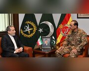 توافق فرمانده ارتش پاکستان و عراقچی بر افزایش همکاری‌ها در منطقه