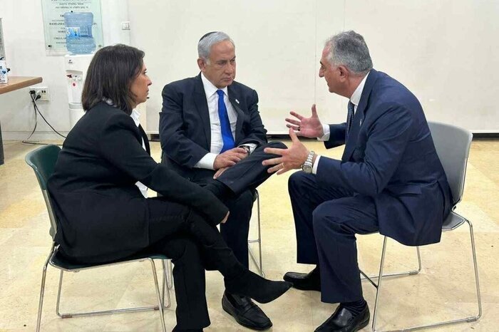 خائن‌تر از پدر