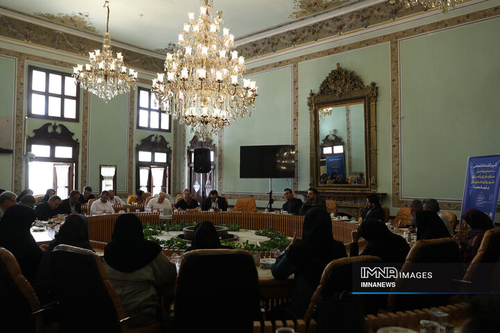 نشست خبری مدیرعامل سازمان زیباسازی شهرداری اصفهان