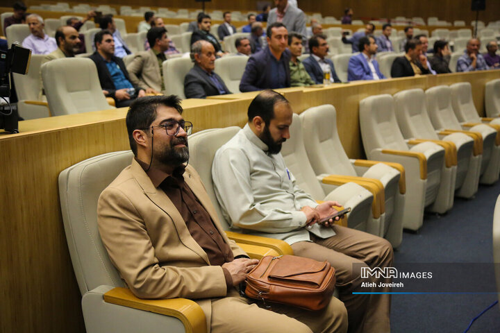 آیین تجلیل از معلمان نمونه استان اصفهان