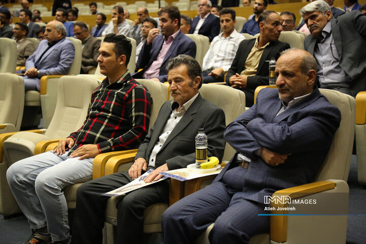 آیین تجلیل از معلمان نمونه استان اصفهان