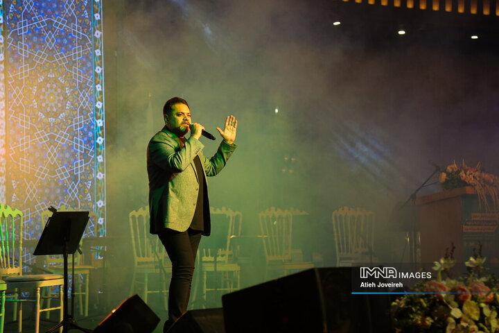 آیین تجلیل از معلمان نمونه استان اصفهان