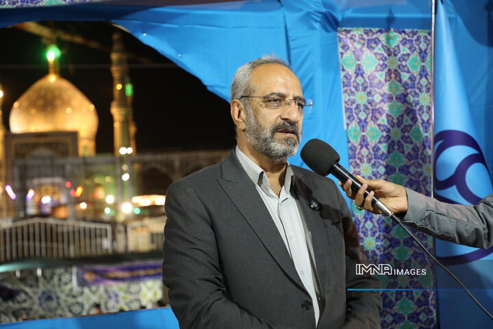 فرماندار اصفهان: دشمنان تلاش می کنند مردم را از معنویت دور کنند