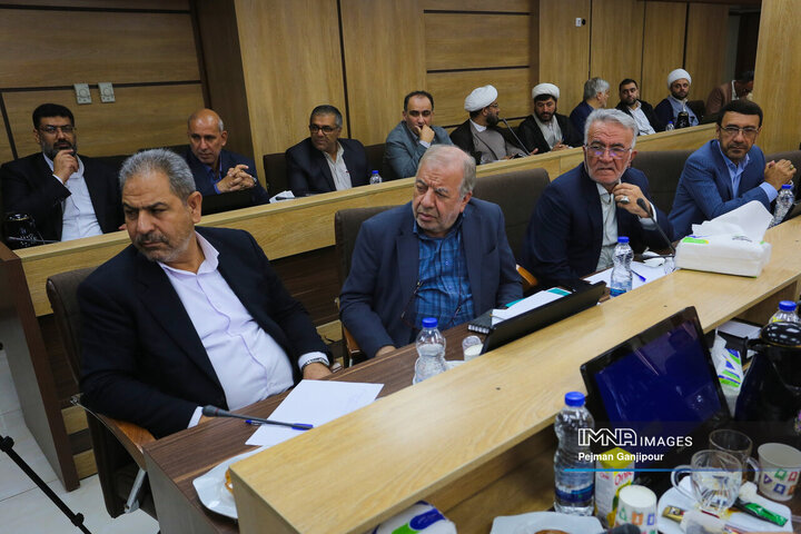 نشست مجمع نمایندگان استان اصفهان