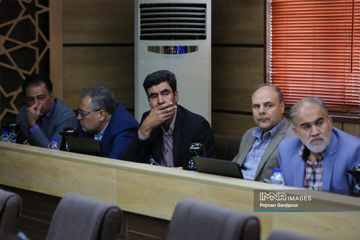 نشست مجمع نمایندگان استان اصفهان