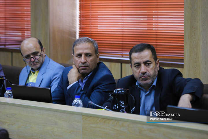 نشست مجمع نمایندگان استان اصفهان