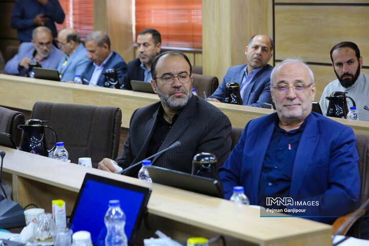 نشست مجمع نمایندگان استان اصفهان