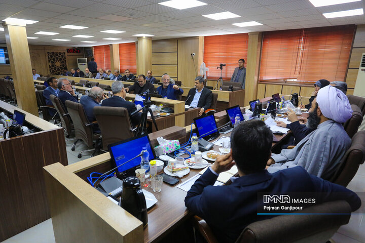 نشست مجمع نمایندگان استان اصفهان