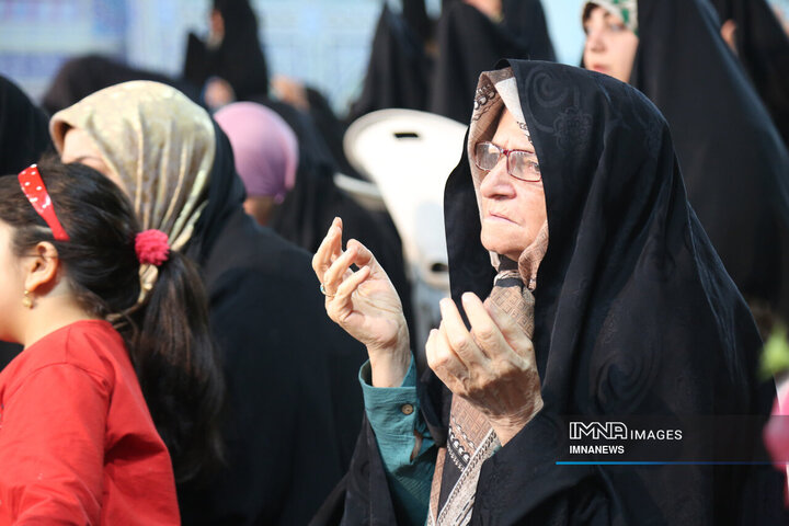 ویژه برنامه دهه کرامت در منطقه 11 شهرداری اصفهان