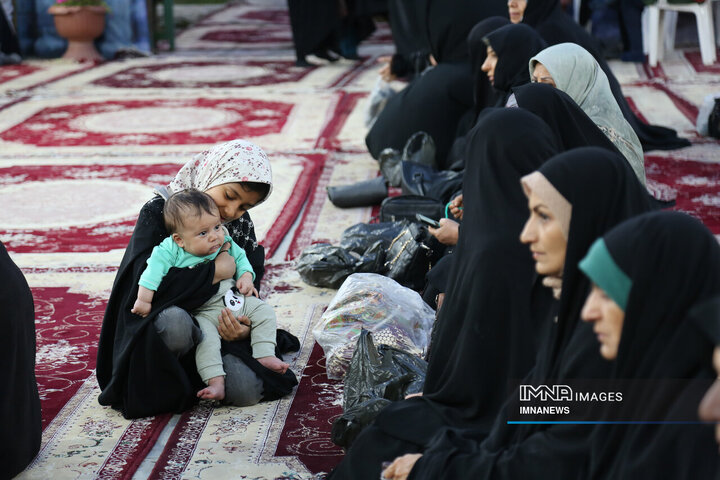 ویژه برنامه دهه کرامت در منطقه 11 شهرداری اصفهان