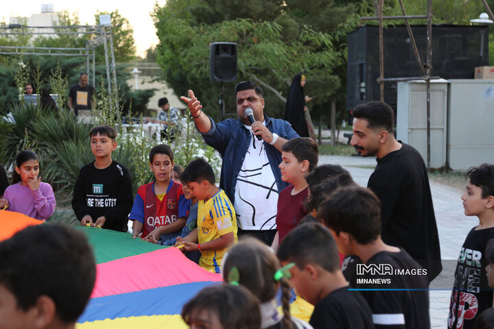 ویژه برنامه دهه کرامت در منطقه 11 شهرداری اصفهان