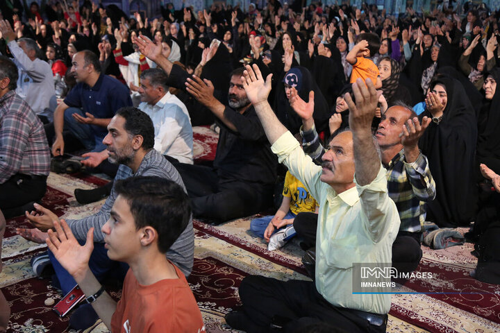 ویژه برنامه دهه کرامت در منطقه 11 شهرداری اصفهان