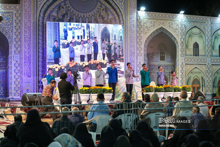 ویژه برنامه دهه کرامت در منطقه 11 شهرداری اصفهان