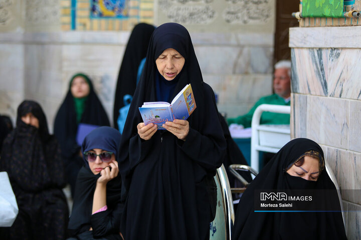 حال و هوای حرم رضوی در آستانه میلاد امام رضا(ع)