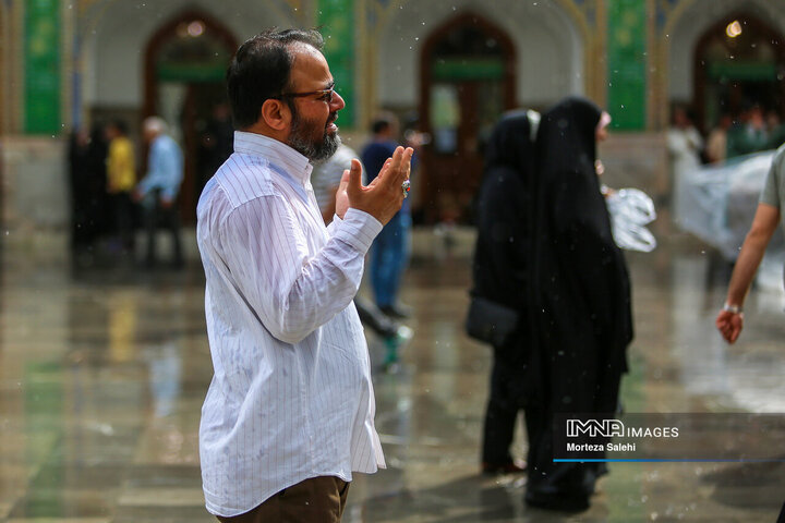 حال و هوای حرم رضوی در آستانه میلاد امام رضا(ع)