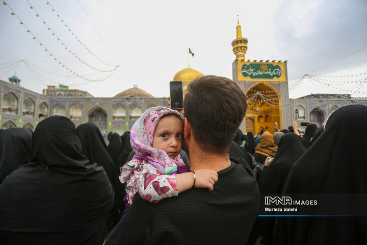 حال و هوای حرم رضوی در آستانه میلاد امام رضا(ع)