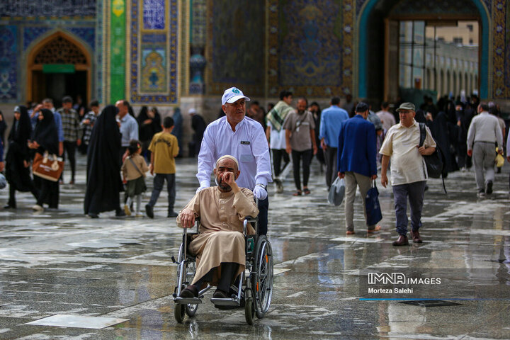 حال و هوای حرم رضوی در آستانه میلاد امام رضا(ع)