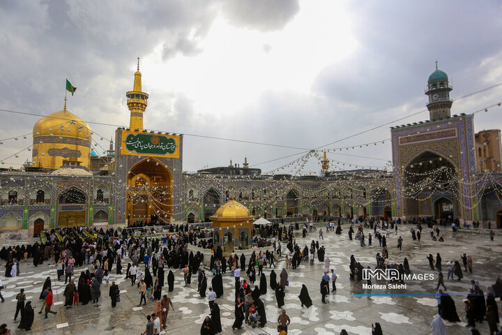 حال و هوای حرم رضوی در آستانه میلاد امام رضا(ع)