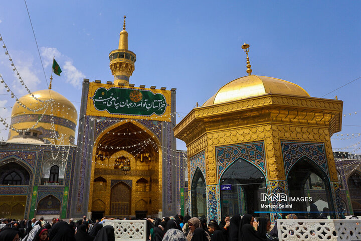 حال و هوا غدیر در حرم رضوی