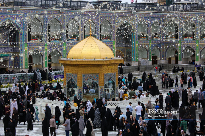 حال و هوای حرم رضوی در آستانه میلاد امام رضا(ع)