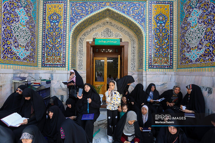 حال و هوای حرم رضوی در آستانه میلاد امام رضا(ع)