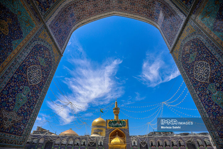 حال و هوای حرم رضوی در آستانه میلاد امام رضا(ع)