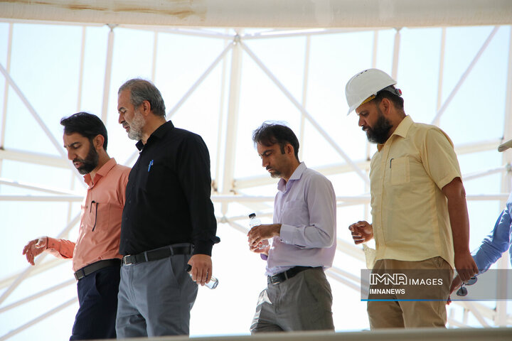 بازدید نایب رئیس شورای شهر اصفهان از بازار گل ارغوان