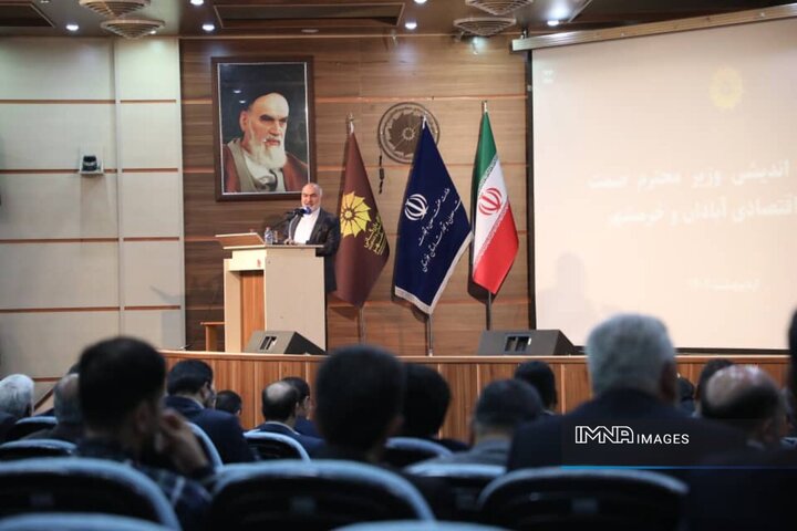 لایروبی اروند و توسعه گردشگری اولویت اصلی استان است