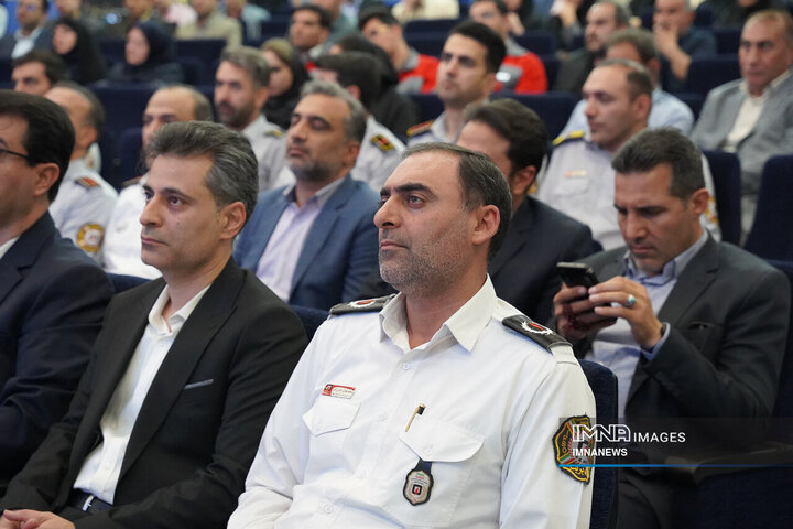 همایش اهمیت نقش و جایگاه HSE در مدیریت شهری