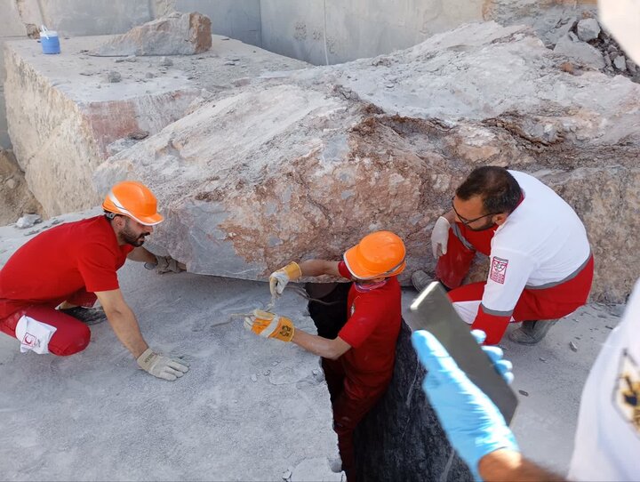 سقوط سنگ در معدن لاشتر مبارکه یک کشته برجای گذاشت