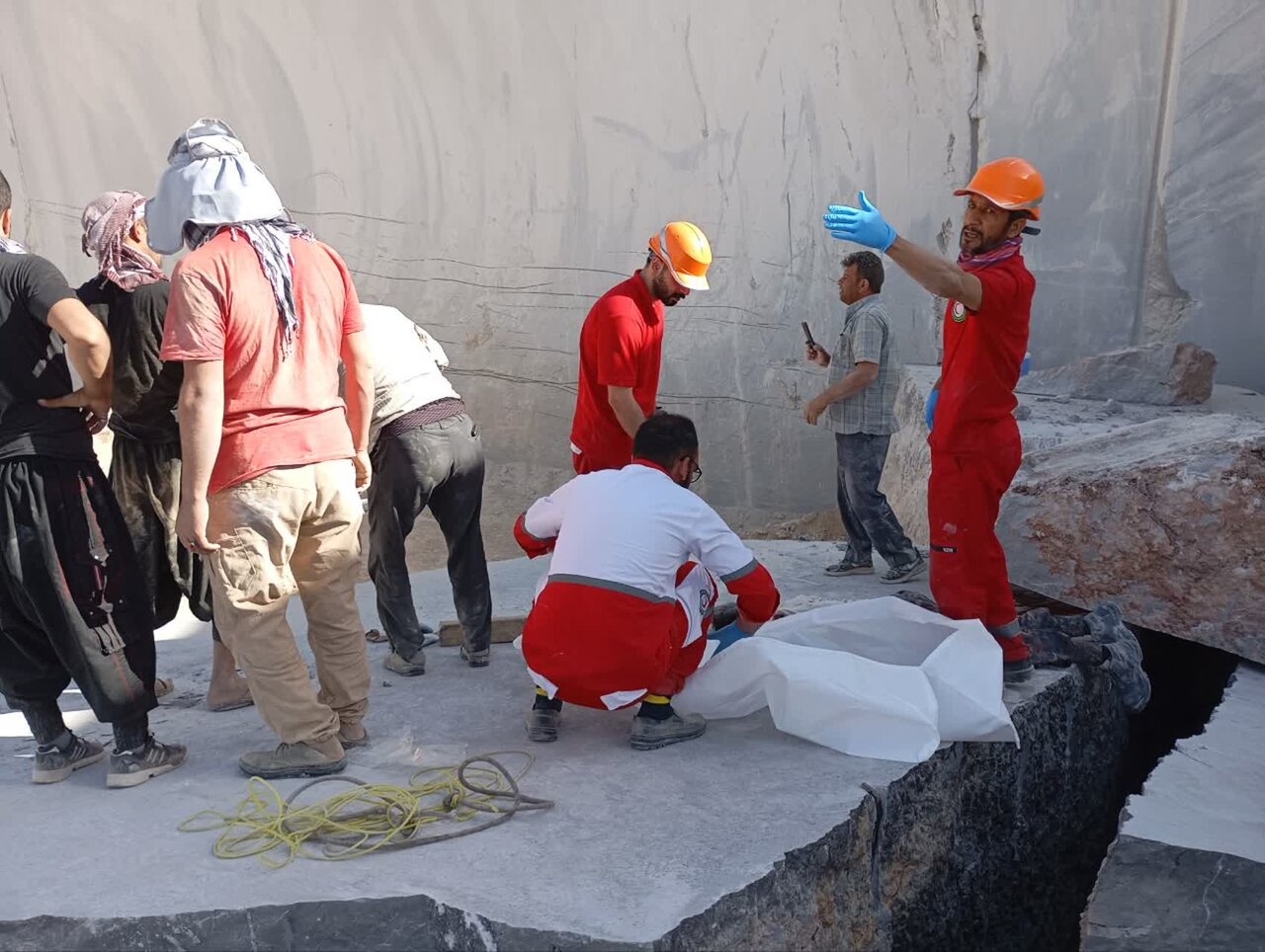 سقوط سنگ در معدن لاشتر مبارکه یک کشته برجای گذاشت