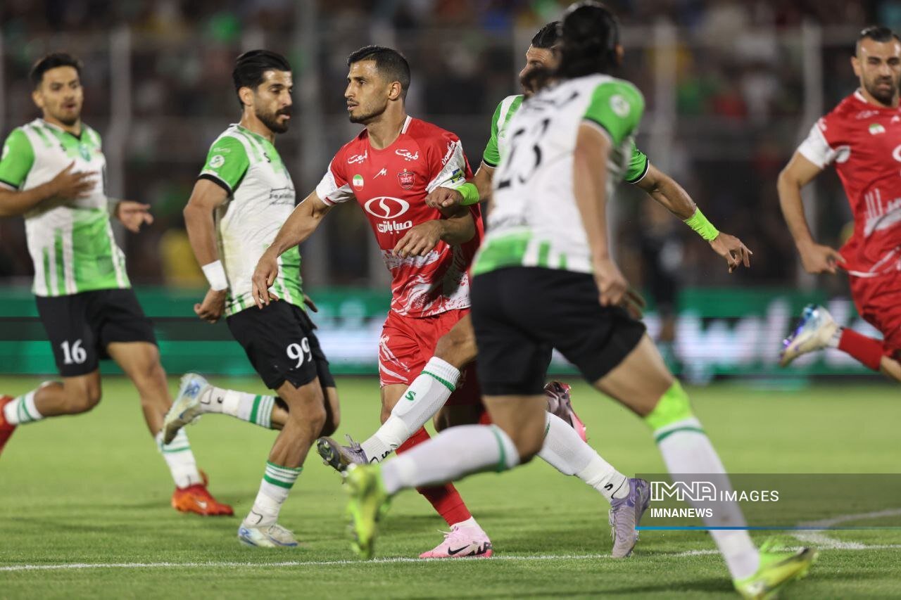 پرسپولیس، تراکتور و استقلال؛ همچنان اندرخم یک کوچه!