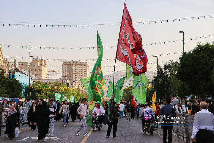 جشن مردمی میلاد امام رضا (ع) در مشهد