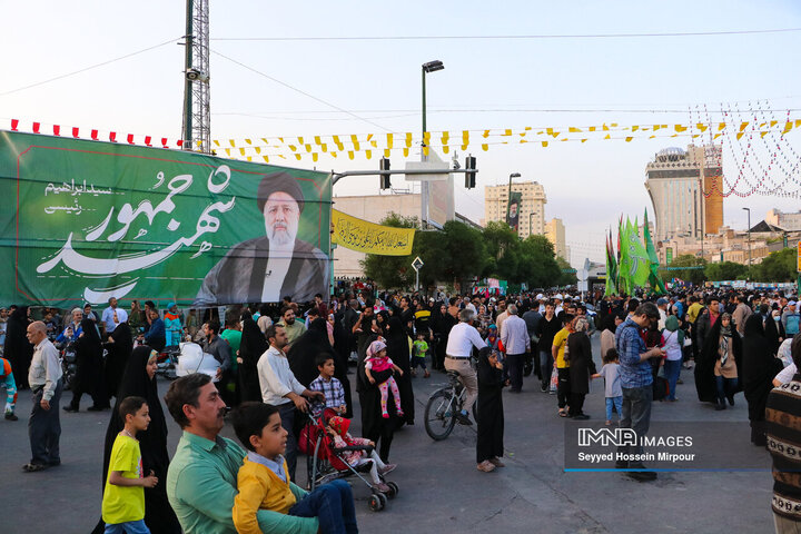 جشن مردمی میلاد امام رضا (ع) در مشهد