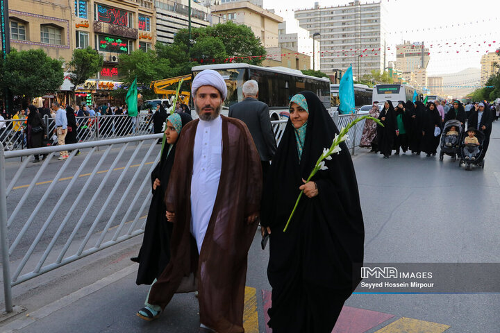 جشن مردمی میلاد امام رضا (ع) در مشهد