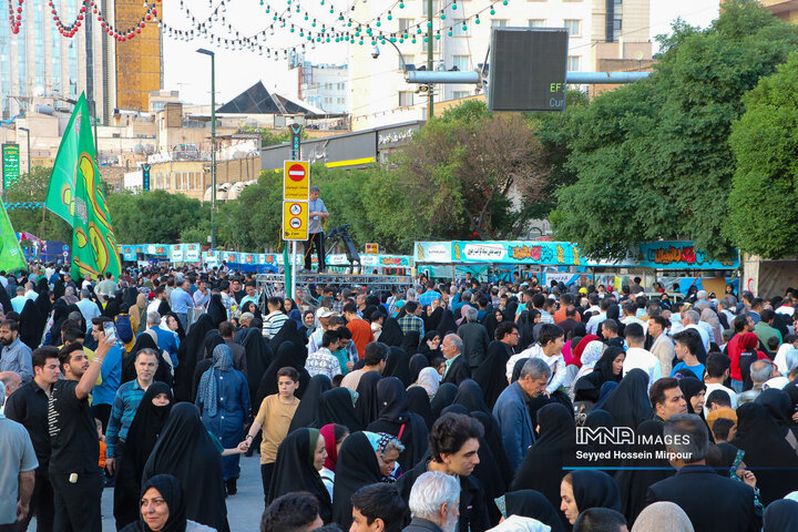 جشن مردمی میلاد امام رضا (ع) در مشهد