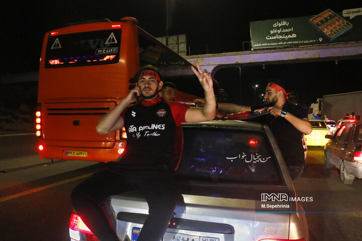 شادی مردم تبریز پس از بازی تراکتور نساجی