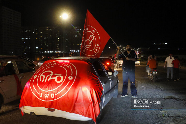 شادی مردم تبریز پس از بازی تراکتور نساجی
