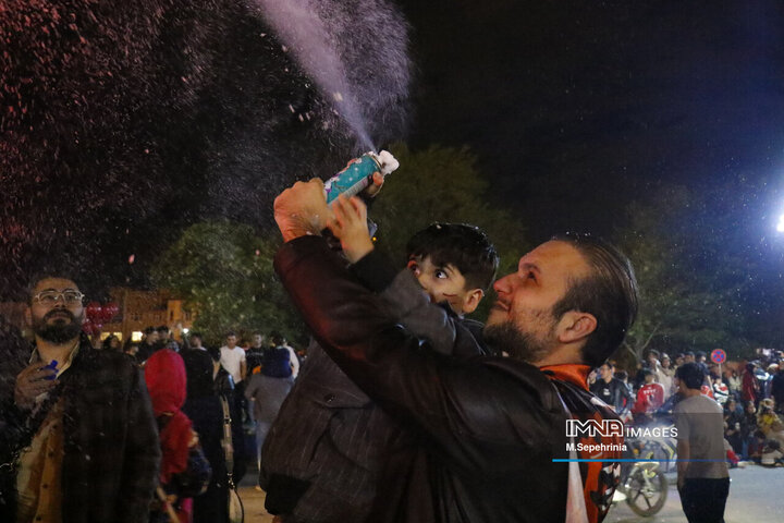 شادی مردم تبریز پس از بازی تراکتور نساجی