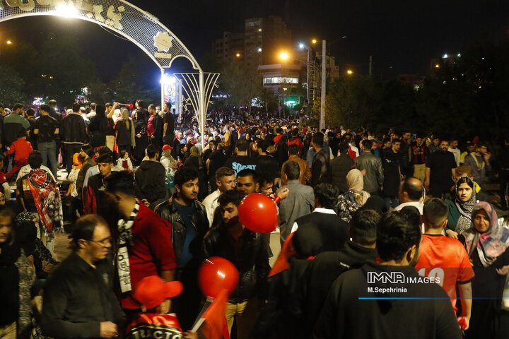 شادی مردم تبریز پس از بازی تراکتور نساجی