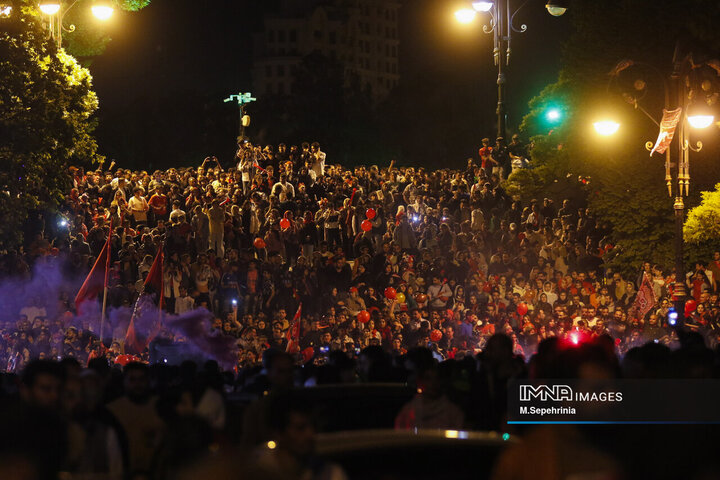 شادی مردم تبریز پس از بازی تراکتور نساجی