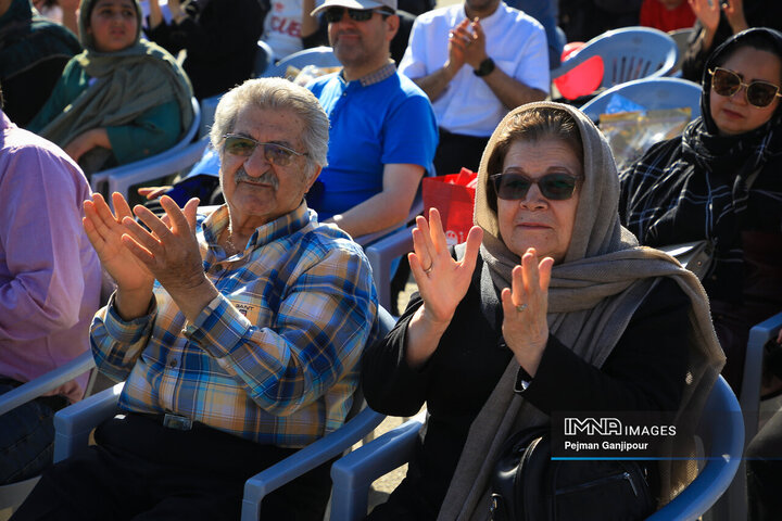 کوه‌گشت خانوادگی کارکنان شهرداری اصفهان