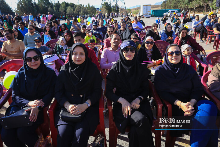کوه‌گشت خانوادگی کارکنان شهرداری اصفهان