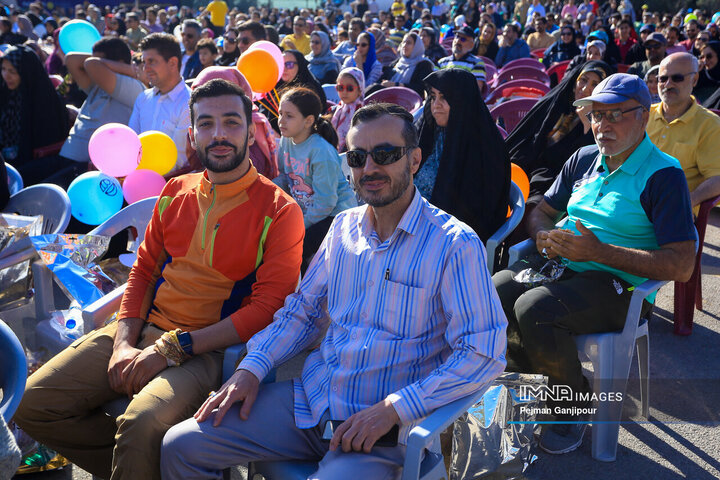 کوه‌گشت خانوادگی کارکنان شهرداری اصفهان