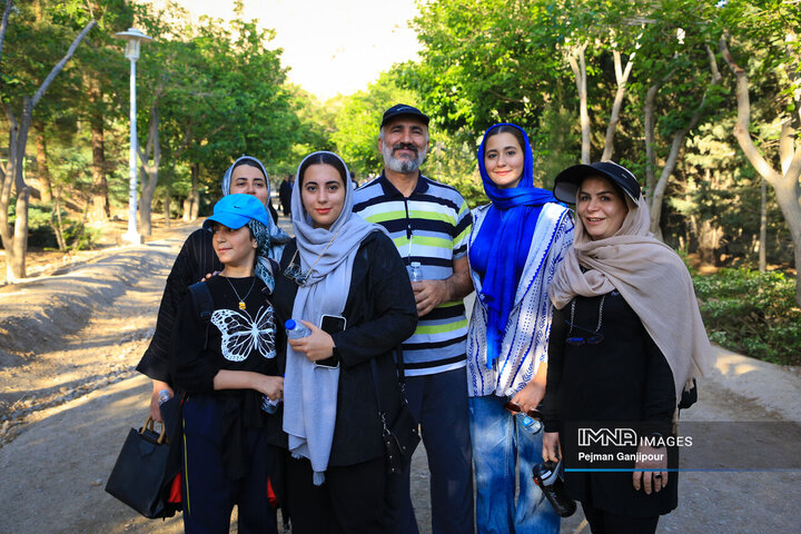 کوه‌گشت خانوادگی کارکنان شهرداری اصفهان