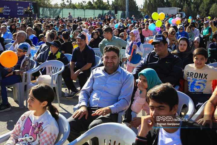 کوه‌گشت خانوادگی کارکنان شهرداری اصفهان