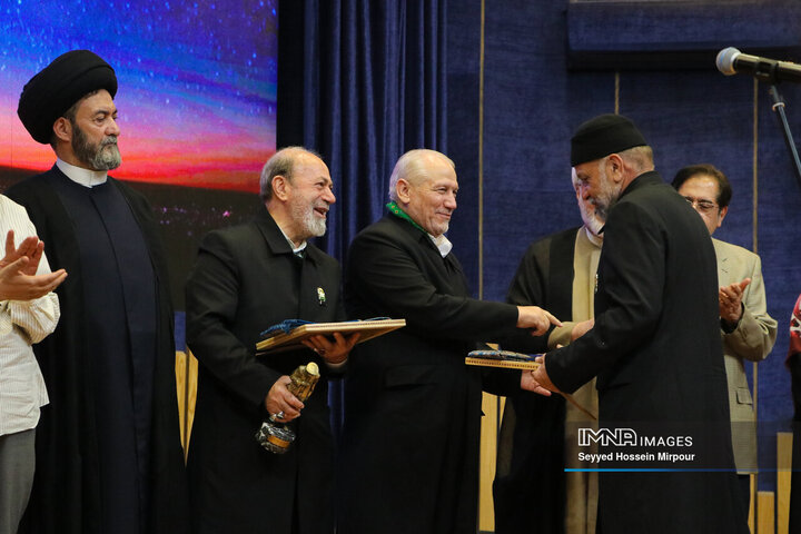 اختتامیه بیست‌و‌یکمین جشنواره بین‌المللی فرهنگی هنری امام رضا (ع)