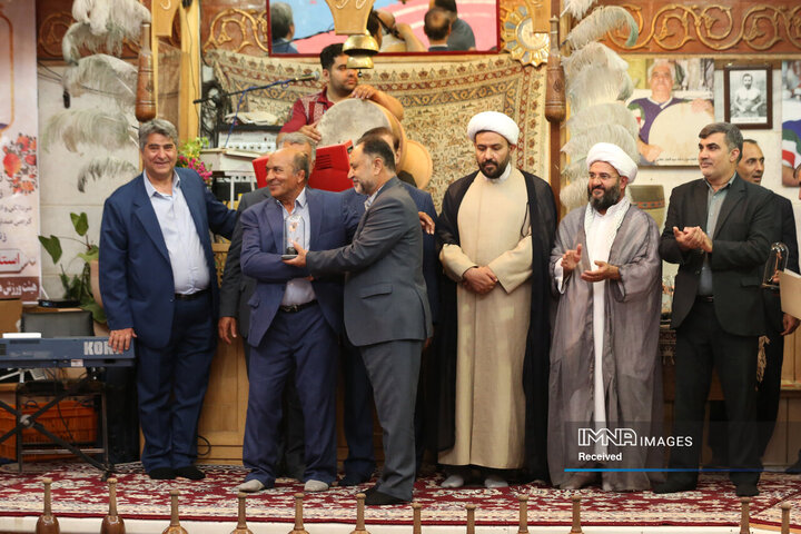 ویژه برنامه «میعاد قهرمانان با خورشید خراسان»