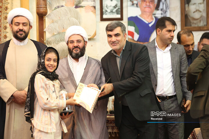 ویژه برنامه «میعاد قهرمانان با خورشید خراسان»