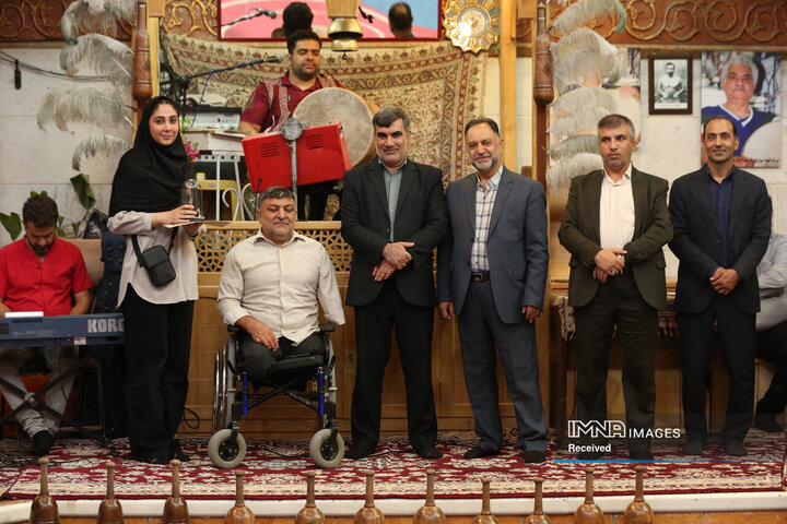 ویژه برنامه «میعاد قهرمانان با خورشید خراسان»